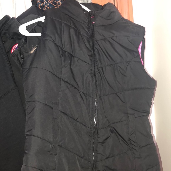 Aeropostale Jackets & Blazers - Aeropostale women’s black vest!!